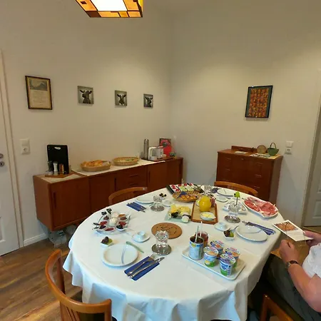 فندق مبيت وإفطار Gaestehaus Schinna 3*