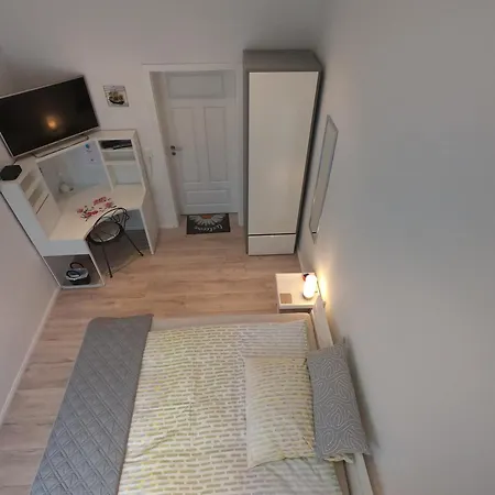 Gaestehaus Schinna فندق مبيت وإفطار